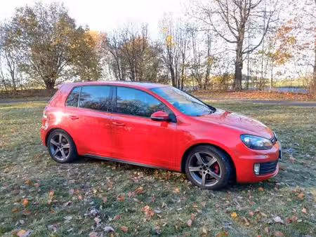 Volkswagen Golf GTI 2.0 TSI