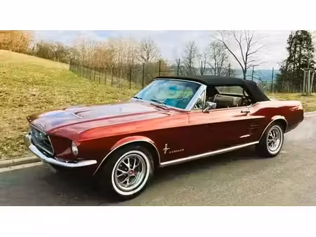 Ford Mustang V8 4.7