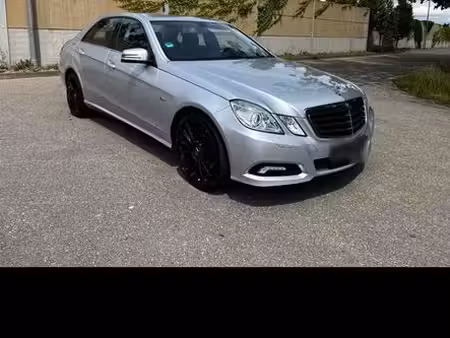 Mercedes-Benz Classe E E 250