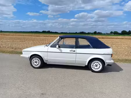 Volkswagen Golf 1.8 90