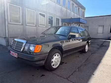 Mercedes-Benz Classe E 300 E 4Matic