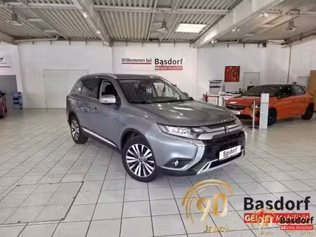 Mitsubishi Outlander 2.0 150 Invite