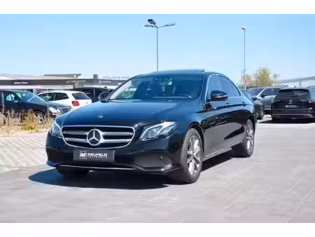Mercedes-Benz Classe E E 300 2.0 245 Avantgarde 4Matic