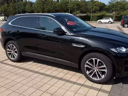 Jaguar F-Pace 20d 2.0 179 Pure