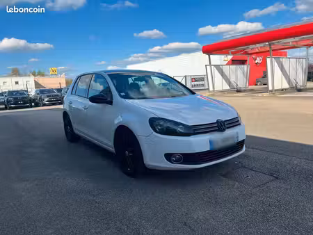 Volkswagen Golf 1.6 TDI 105