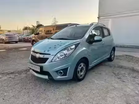Chevrolet Spark 1.2 81 LT