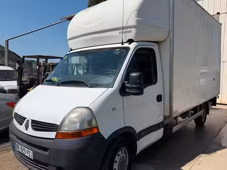 Renault Master 2.5 dCi 100