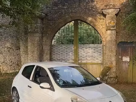 Renault Clio 1.6 128