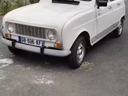 Renault R4 4L