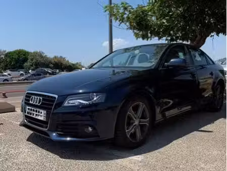 Audi A4 V6 3.2 FSI 265
