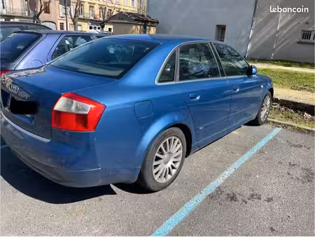 Audi A4 V6 2.5 TDI 155