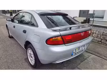 Mazda 323 1.5 88
