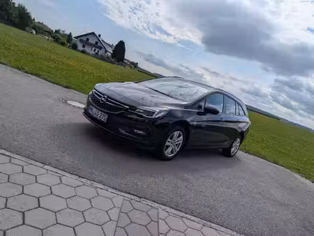 Opel Astra 1.0 105 Business Edition