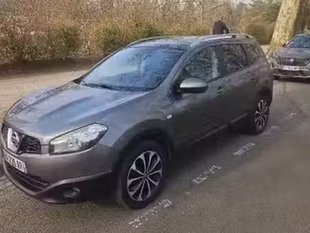 Nissan Qashqai+2