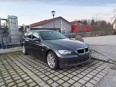 BMW Série 3 325i 218