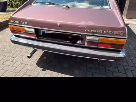 Audi 100 