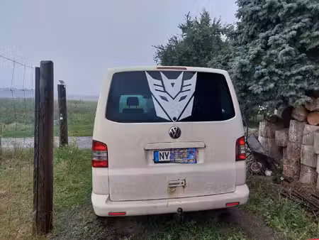 Volkswagen Transporter T5 1.9 TDI 86