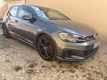 Volkswagen Golf GTI 2.0 Performance