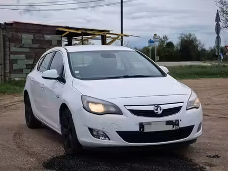 Opel Astra 140