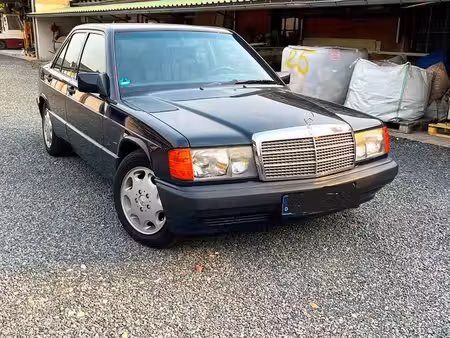 Mercedes-Benz 190 