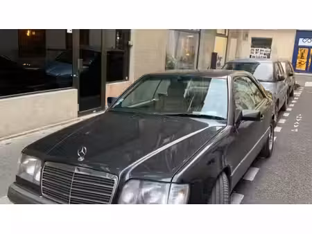 Mercedes-Benz Classe E E 320