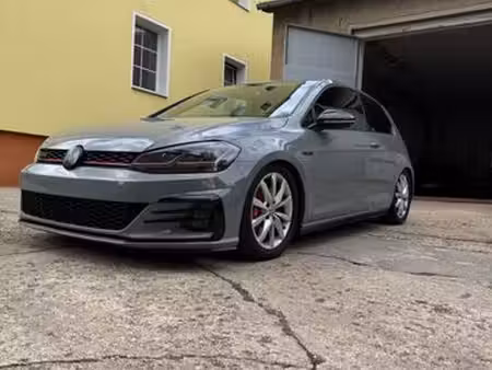 Volkswagen Golf GTI 2.0 Performance