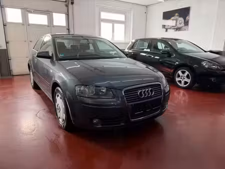 Audi A3 1.6 102 Attraction