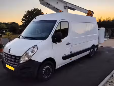 Renault Master 2.3 dCi 125