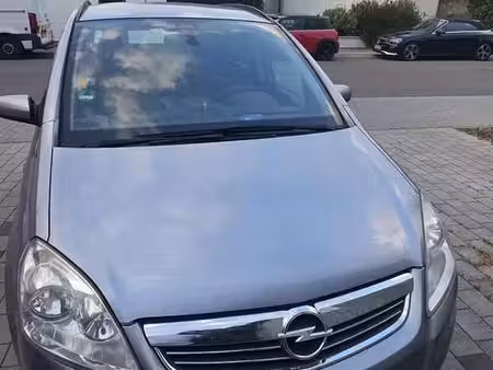 Opel Zafira 1.6 Edition