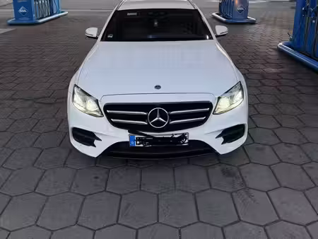 Mercedes-Benz Classe E E 220 2.0 194 AMG Line
