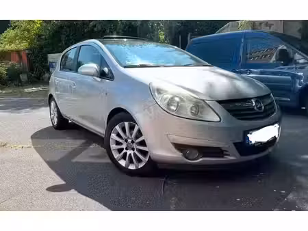 Opel Corsa 1.4 90 Cosmo
