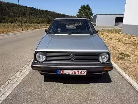 Volkswagen Golf 1.6 75