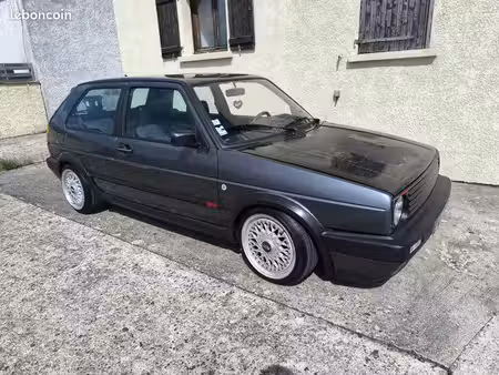 Volkswagen Golf GTI 16S