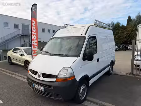 Renault Master 2.5 dCi 125