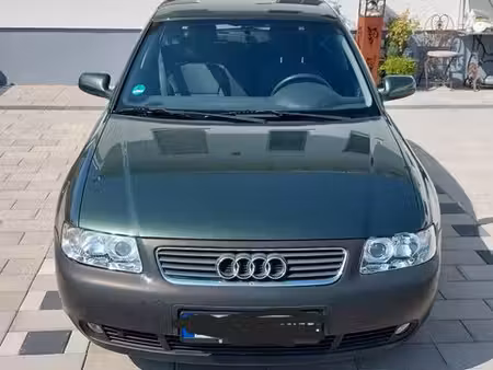 Audi A3 1.6 102 Ambiente