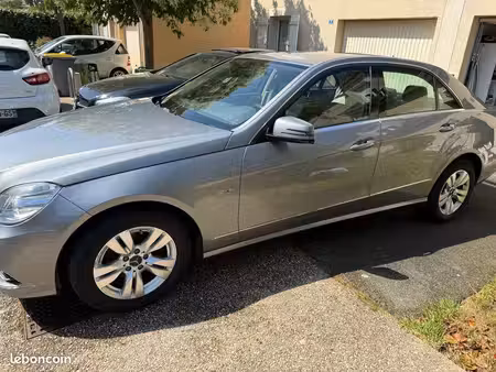 Mercedes-Benz Classe E E 220 2.1 CDI 170 Elegance