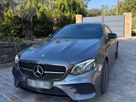Mercedes-Benz Classe E E 220 AMG Line