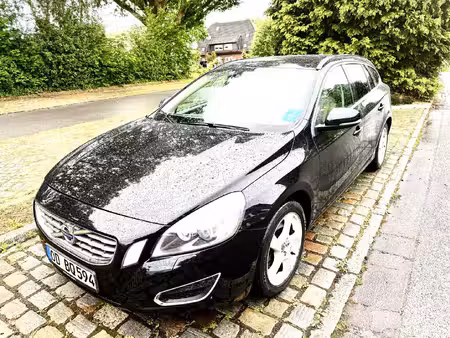 Volvo V60 D3 2.0 163 R Design