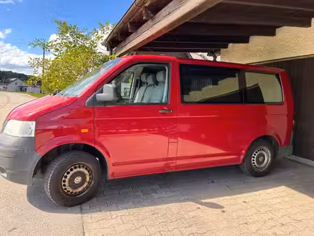 Volkswagen Transporter T5 1.9 TDI 86