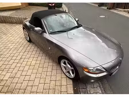 BMW Z4 30i 3.0 231