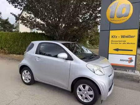 Toyota IQ 1.0 VTi 68