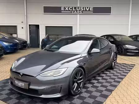 Tesla Model S 670 4x4