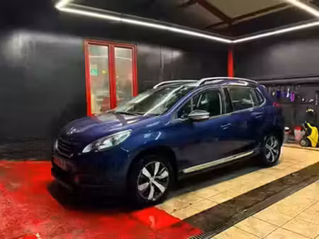 Peugeot 2008 1.2 PureTech 110 Allure