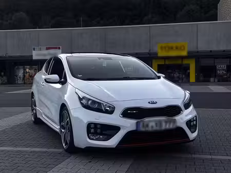 Kia Ceed 1.6 T GDi 204