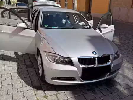 BMW Série 3 318i 2.0 143