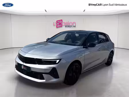 Opel Astra 1.2 130 GS