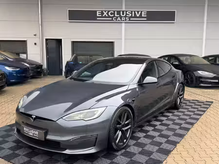 Tesla Model S 670 4x4