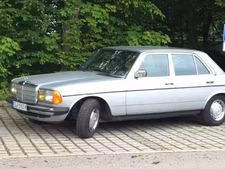 Mercedes-Benz Classe E E 230