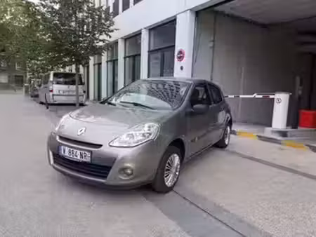 Renault Clio 1.2 75 Authentique