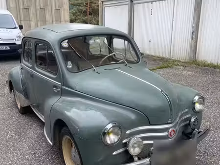 Renault 4CV 